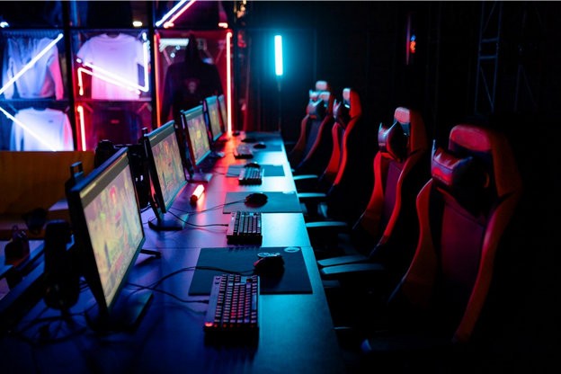 4 Things Parents and Children Should Know About eSports Scholarships